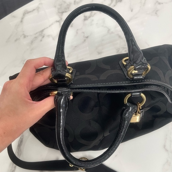 Authentic COACH Julianne tote in black monogram canvas - Picture 6 of 11